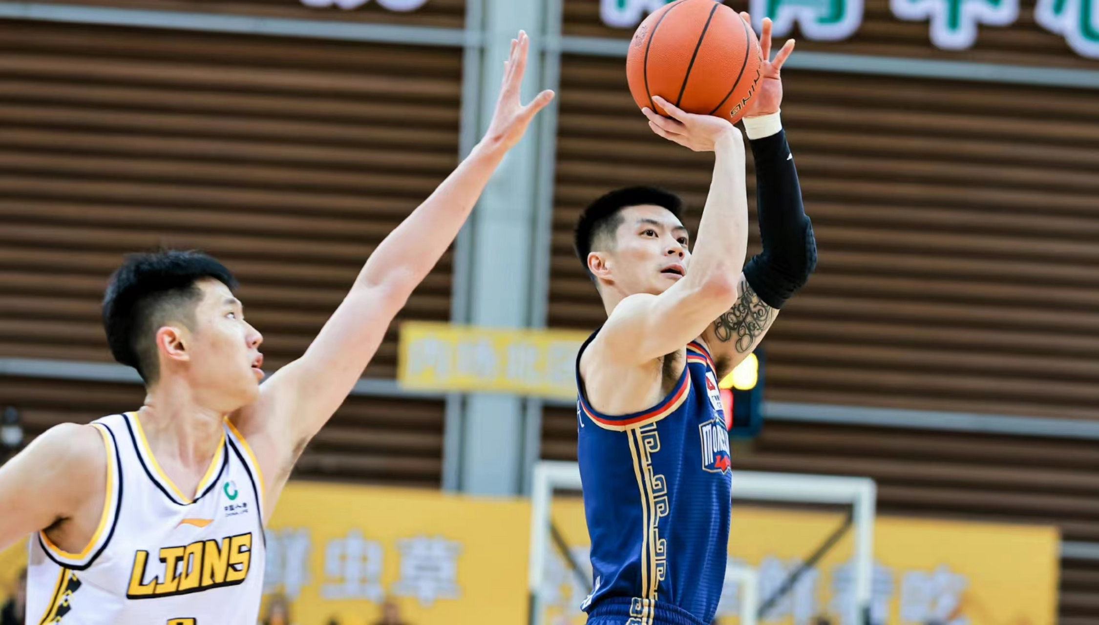 冲刺阶段CBA常规赛焦点战，夏洛特黄蜂远射贴柱，质疑声仍在，高层口径保持一致的简单介绍-爱游戏官网